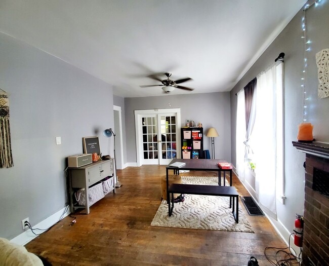 Photo - 630 S Howes St Unidad Whole House