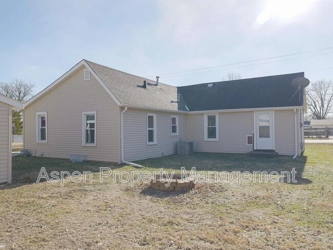 Photo - 2101 Melvin Ave