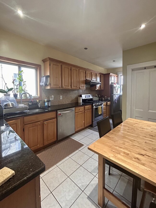 55 Newbern Ave Unidad 2