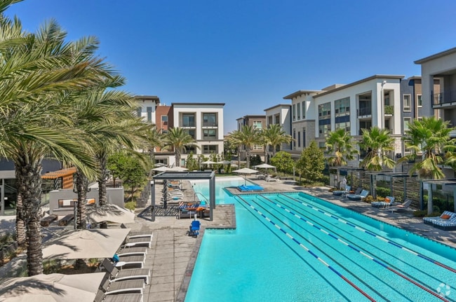 Building Photo - 5900 Dublin Blvd Unit 1 Rental