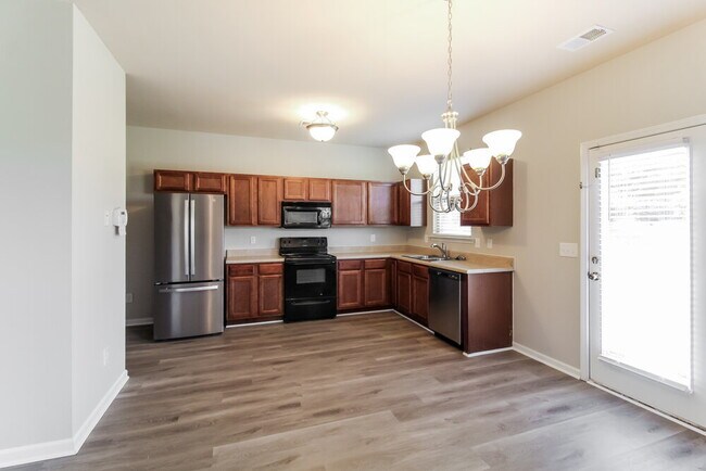 Photo - 110 Biscayne Terrace