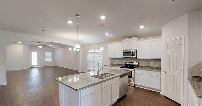 Photo - 1828 T H Johnson Dr