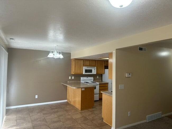 Photo - 149 Savannah Ln