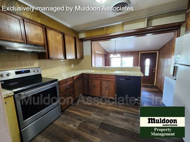 Photo - 1724 Cypress St