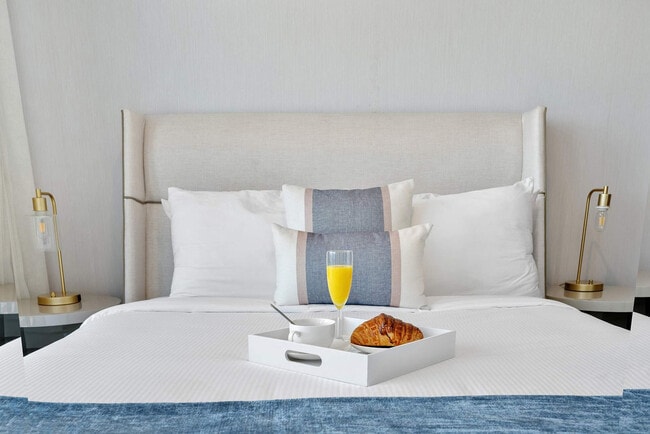 Photo - 398 NE 5th St Unit SI ID1240711P