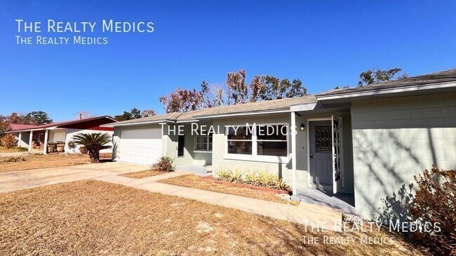 Photo - 2271 Northland Rd