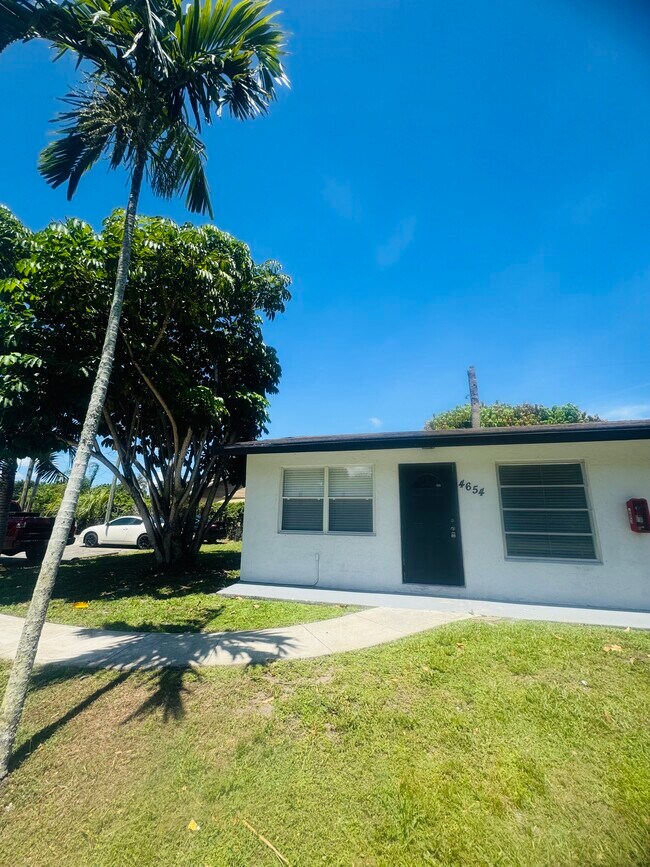 Photo - 4654 Schall Rd