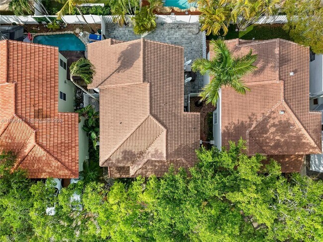 Photo - 876 Garnet Cir