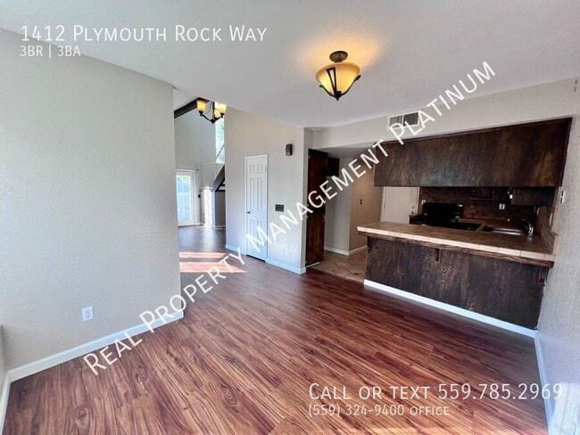 Photo - 1412 Plymouth Rock Way