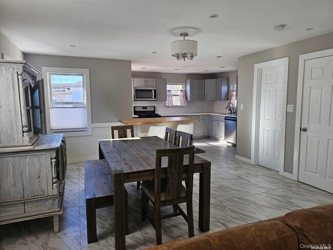 146 Kingston Blvd