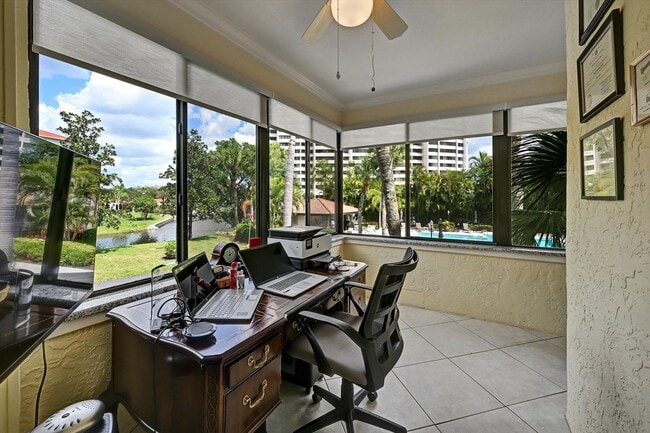 Photo - 4821 S Landings Dr