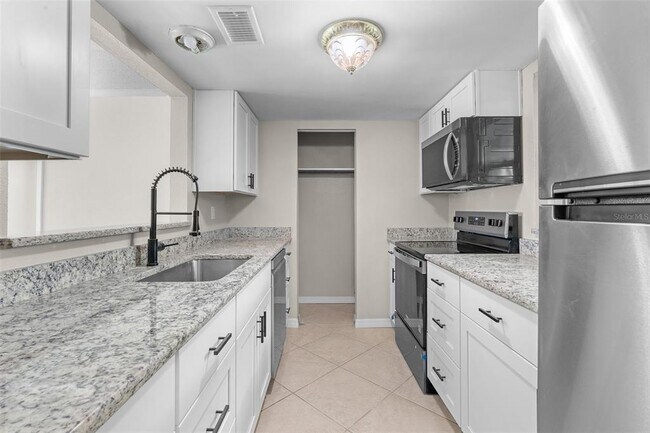 Photo - 464 N Paula Dr Unit 106