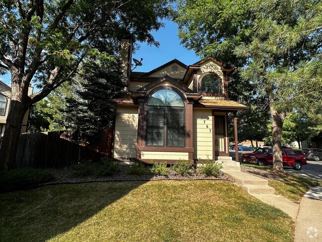 Building Photo - 1767 S Pitkin Cir Rental
