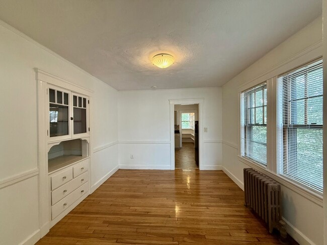 Building Photo - 7 Oliver Rd