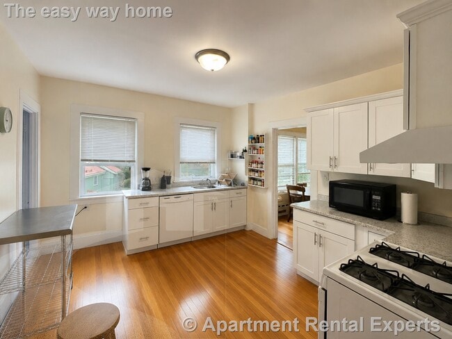 Photo - 97 Lexington Ave Unit #3