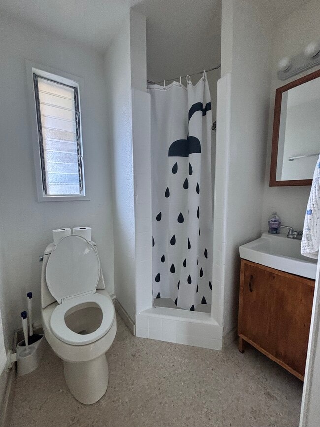 7536 Lasaine Ave Unit Studio