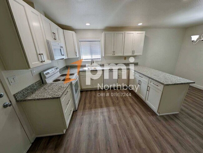 Photo - 677 Cordelia Cir