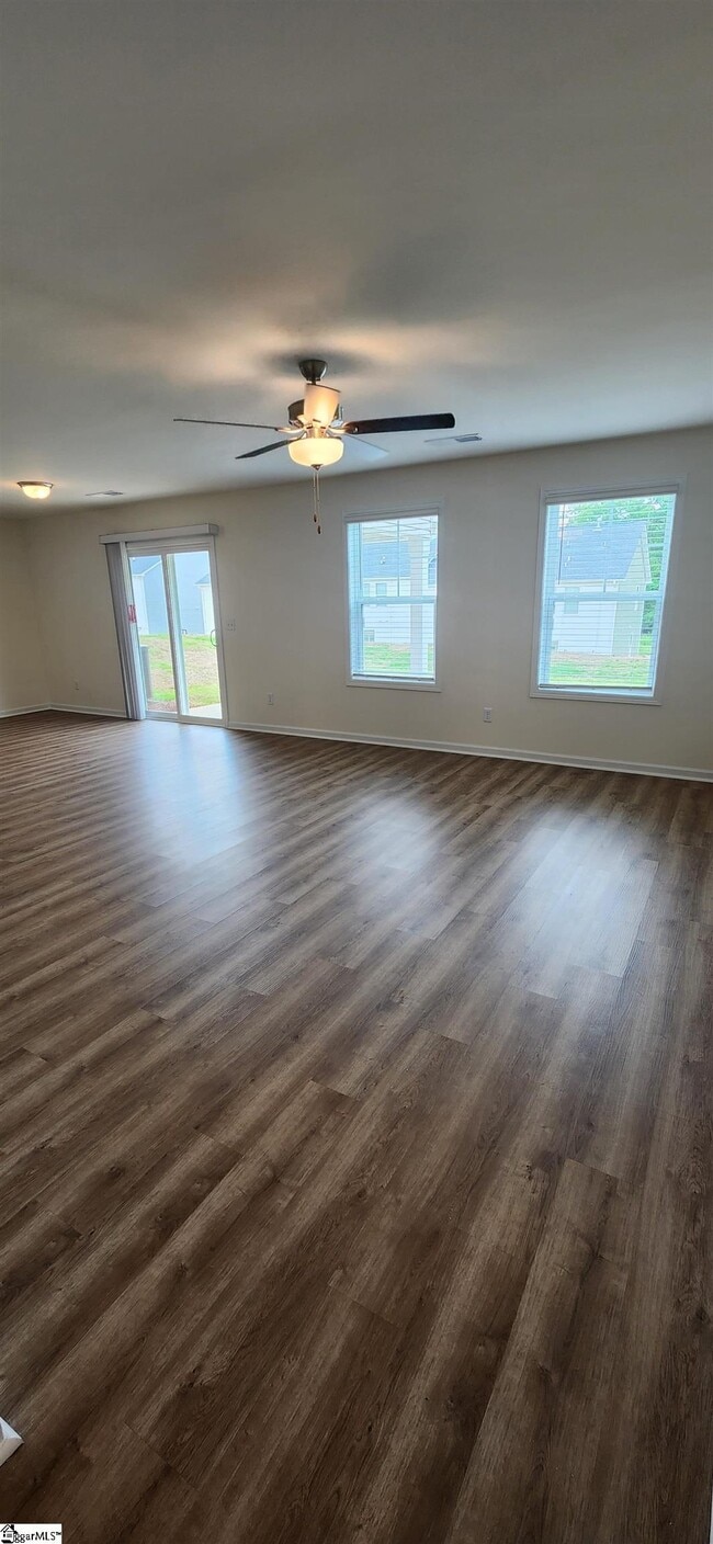 Photo - 5035 Sunnycreek Dr