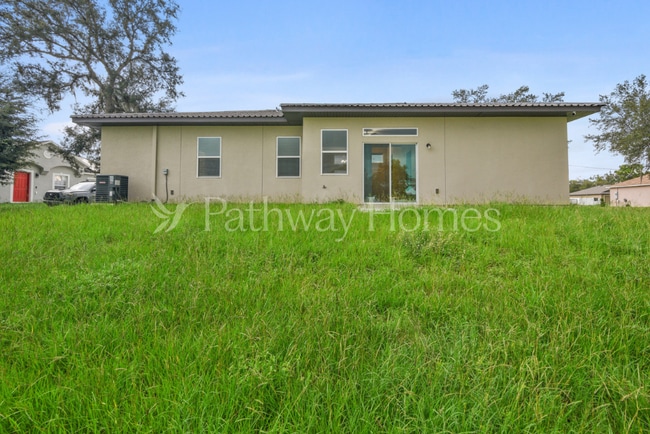 Photo - 1951 Michigan Dr