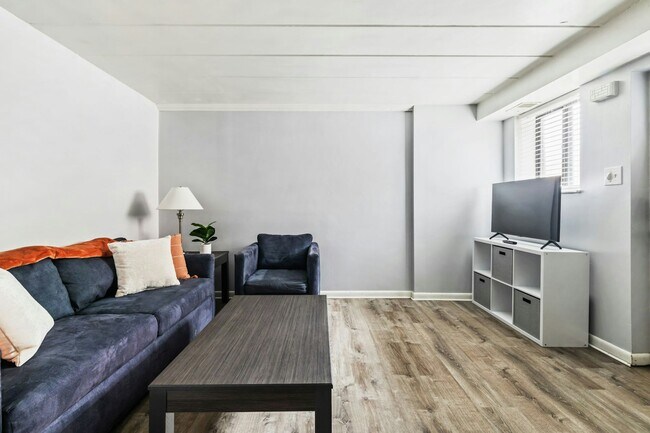 Photo - 1115 Mary Ann St Unit 1117-1