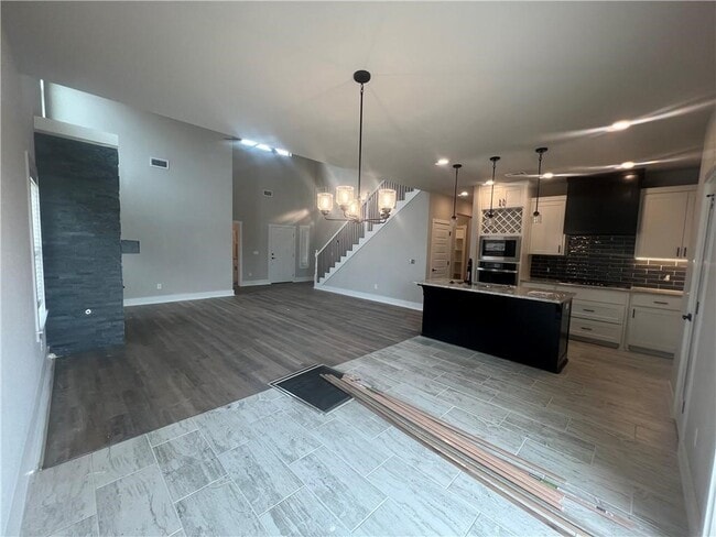 Building Photo - 7301 SW Basswood Ave