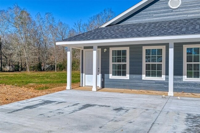 Photo - 912 W School St