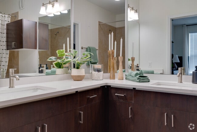 2BR,2BA - 1,193SF