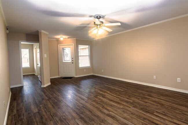 Photo - 505 N Chicago Ave Unidad B