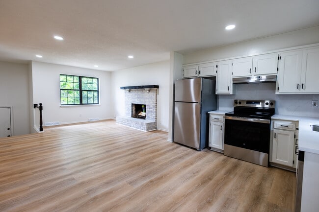 Photo - 8659 Riggs St