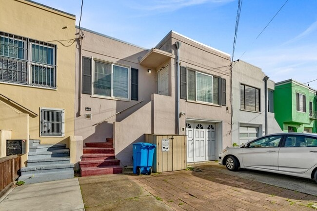 Photo - 2110 34th Ave