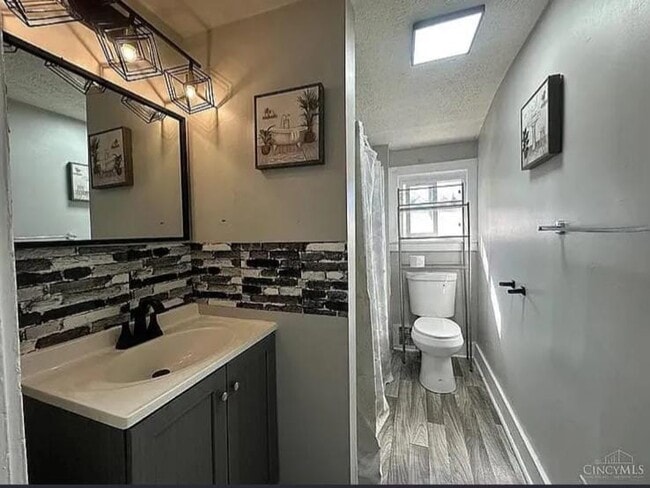 Photo - 3428 Harvey Ave Unit 3