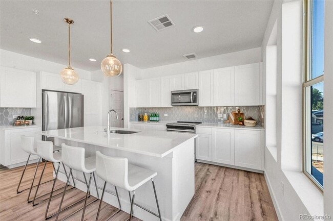 Photo - 2899 W 52nd Ave Unidad 301