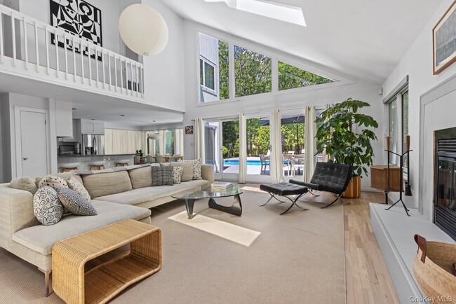 Photo - 24 Quogue Riverhead Rd