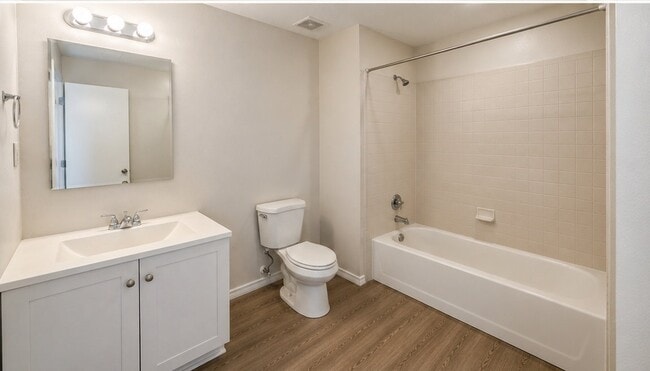 6211 SW 39th Ct Unit 1