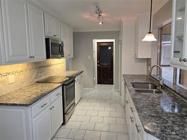 Photo - 2822 Oak Forest Dr