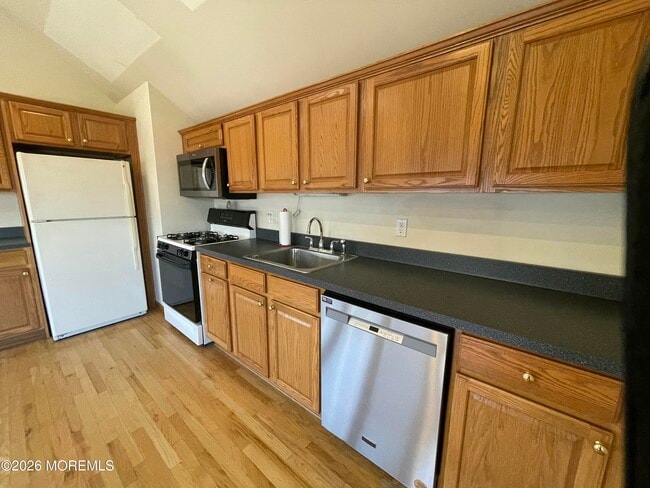 Photo - 111 Brighton Ave Unit 2