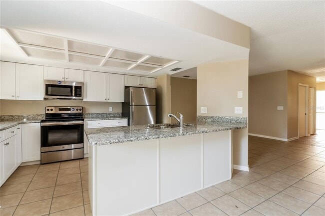 Photo - 37 Harbor Oaks Cir