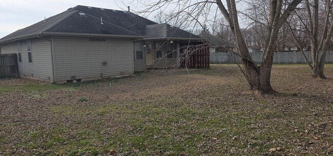 Photo - Beautiful 3 Bedroom 2 Bath in Battlefield for $1,495!