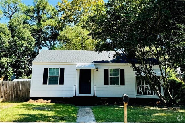 Building Photo - 407 Seminole St Rental