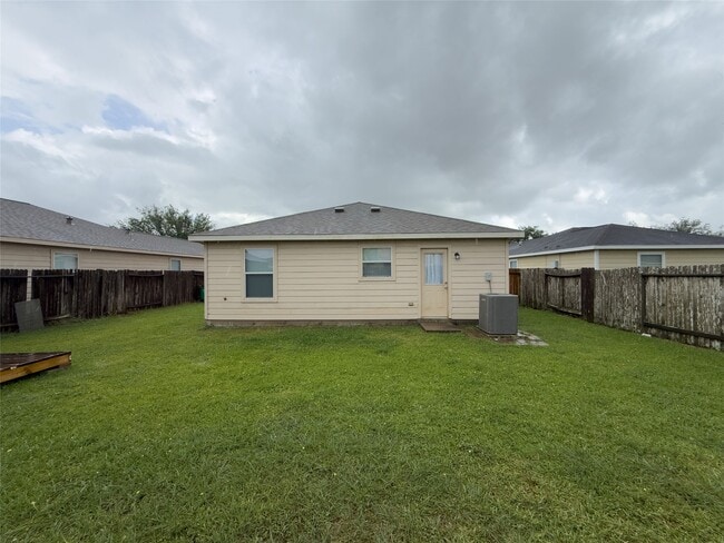 Photo - 4406 Thistle Pond Ct