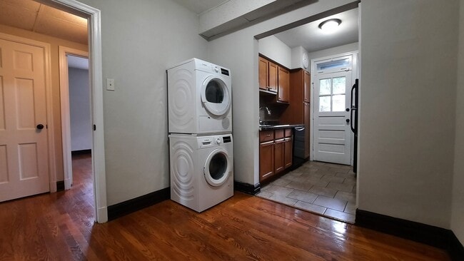 Photo - 1019 Sanford Ave