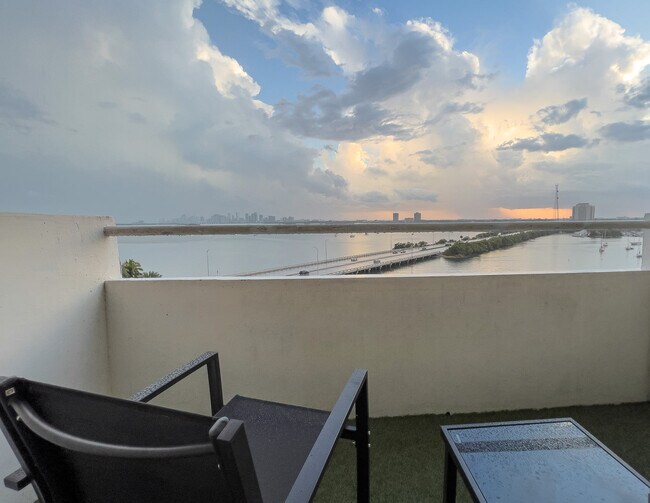 212 West Dr Unit SI FL8-ID1044529P