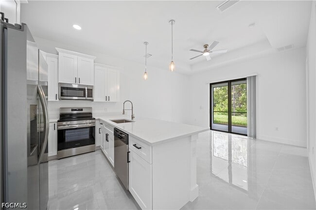 Photo - 2218 Fairway Dr