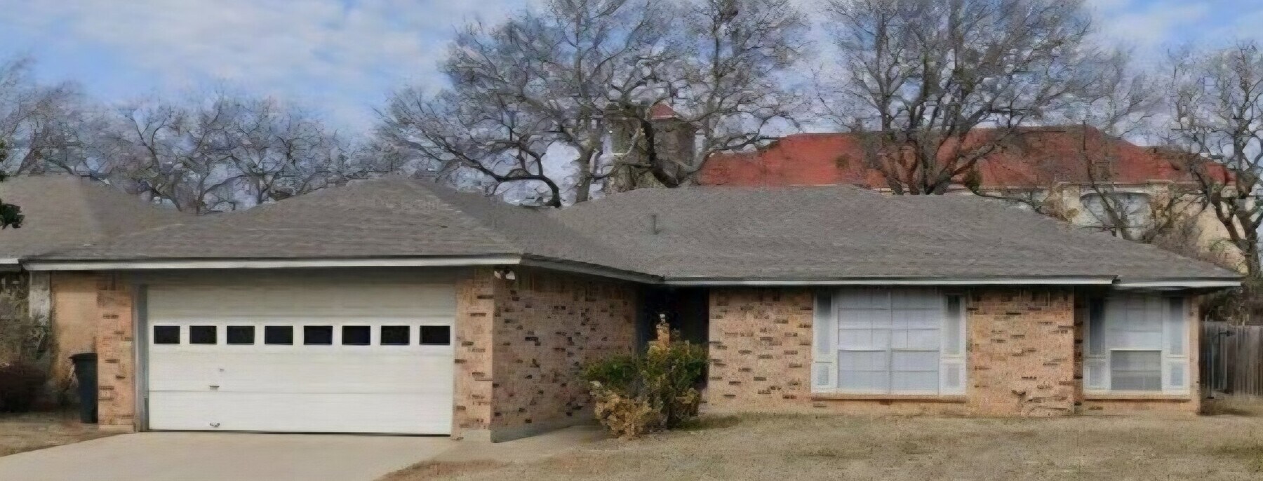 Photo - 735 Newport Dr