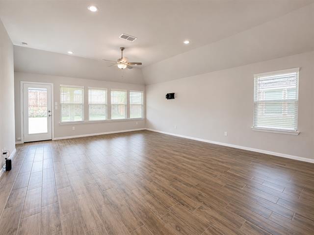 Photo - 3720 Yarrow Drive