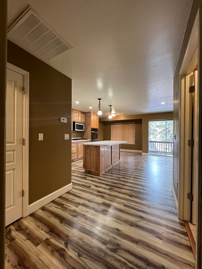 Photo - 3721 Pioneer Trail