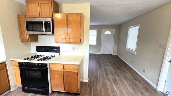 Photo - 114 Forrester Dr