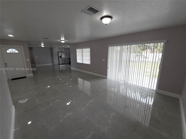 Photo - 4360 NW 15th St