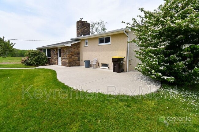 Photo - 134 Irish Meetinghouse Road