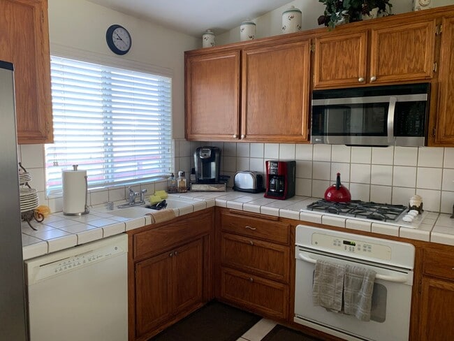 Photo - 3-Bedroom Home in Quiet Northwest Bakersfield Cul-de-Sac